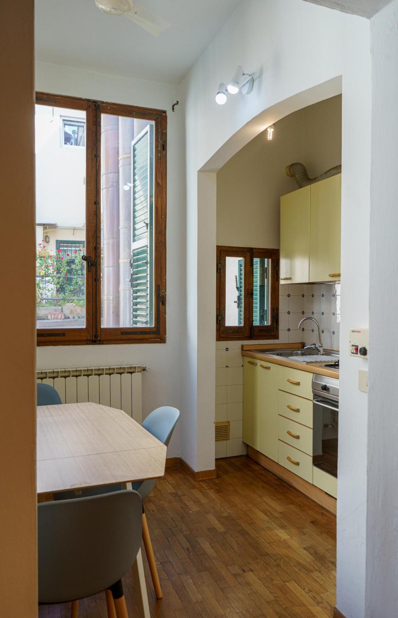 Central 1 Bedroom Apartment In The City Center Floransa Dış mekan fotoğraf